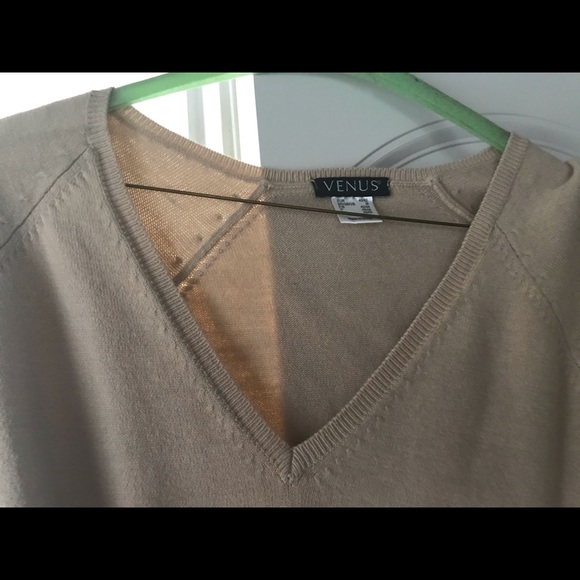 Sweater - Picture 4 of 4